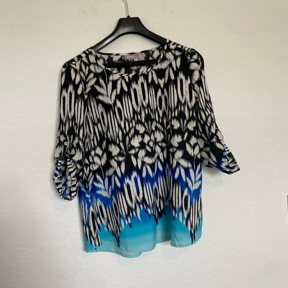 Chico’s 3/4 sleeve blouse‎ Blue Black White 2 Large